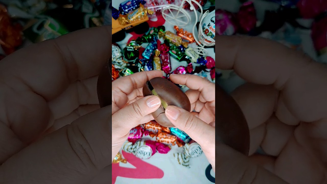 Yummy Toto Chocolate Egg With Surprise Toy 