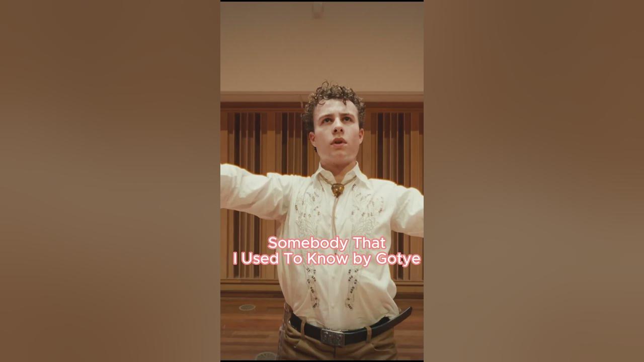 CDK - Somebody That I Used To Know by Gotye CDK - Somebody That I Used To Know by Gotye