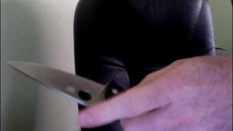 Spyderco: How to deploy open a Spyderco Knife