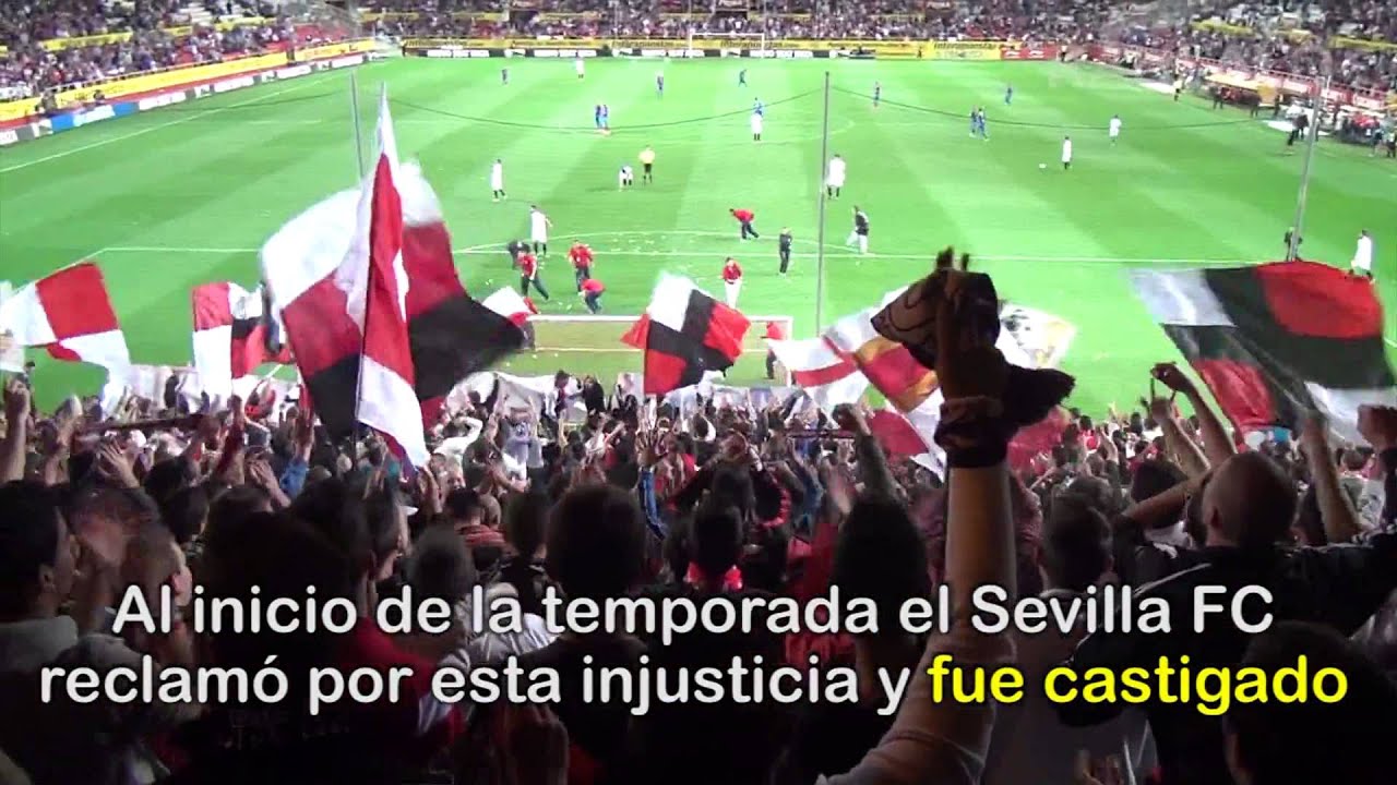 Protesta de Pelotas de Tenis en el Sevilla-Levante