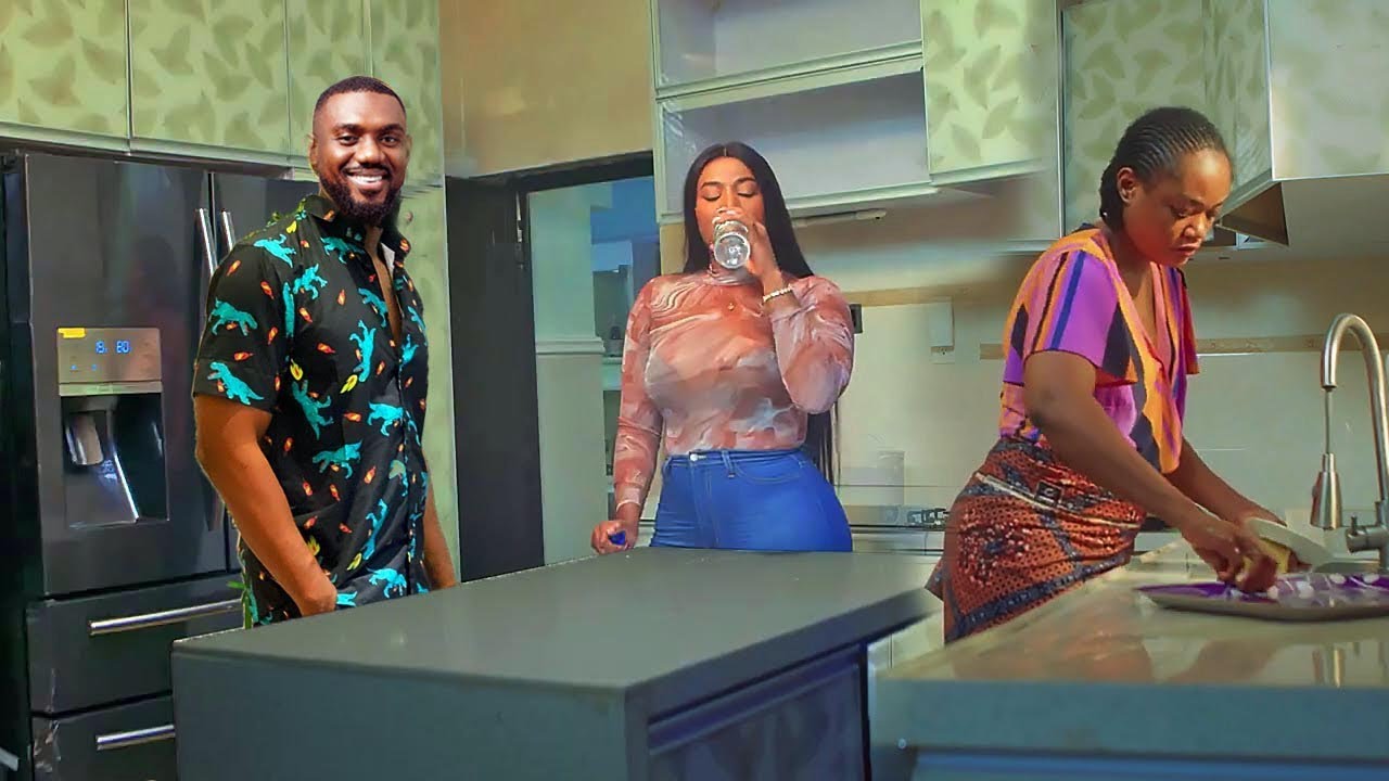 Il est tombé amoureux de la pauvre fille amené du village pour travailler comme femme de ménage