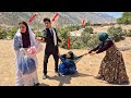 The escape of a young homeless nomadic couple shocked the world.