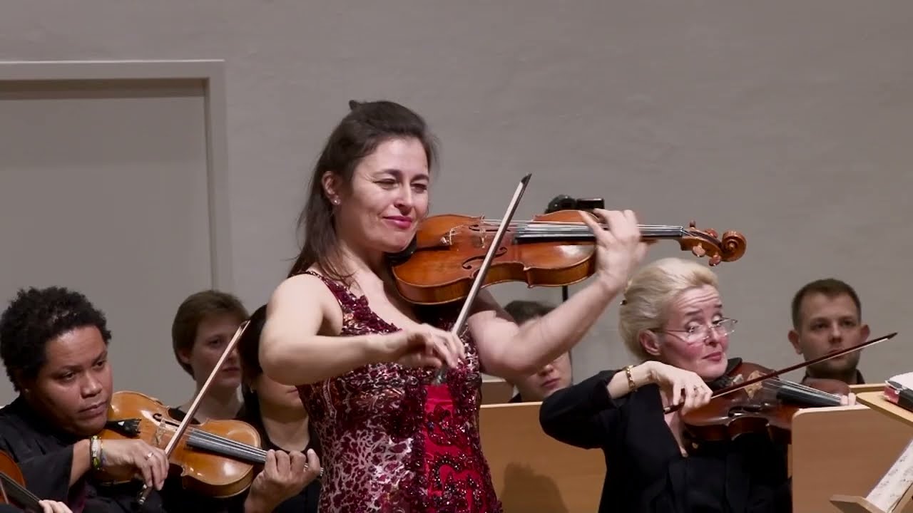 R. SCHUMANN: Violinkonzert d-Moll · Philharmonie Salzburg · Joanna Kamenarska · Elisabeth Fuchs