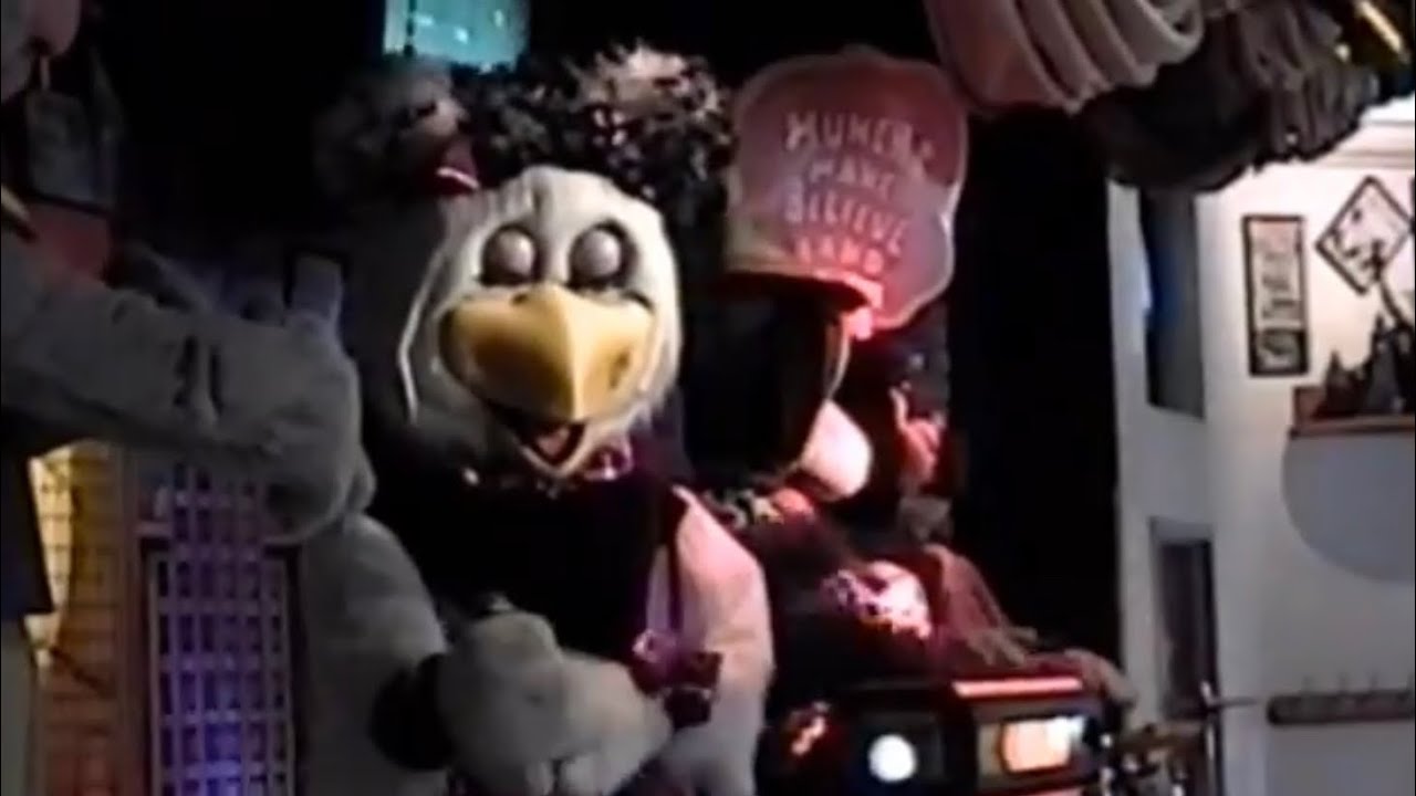 September 2007 segment 3 - Chuck E Cheese New London