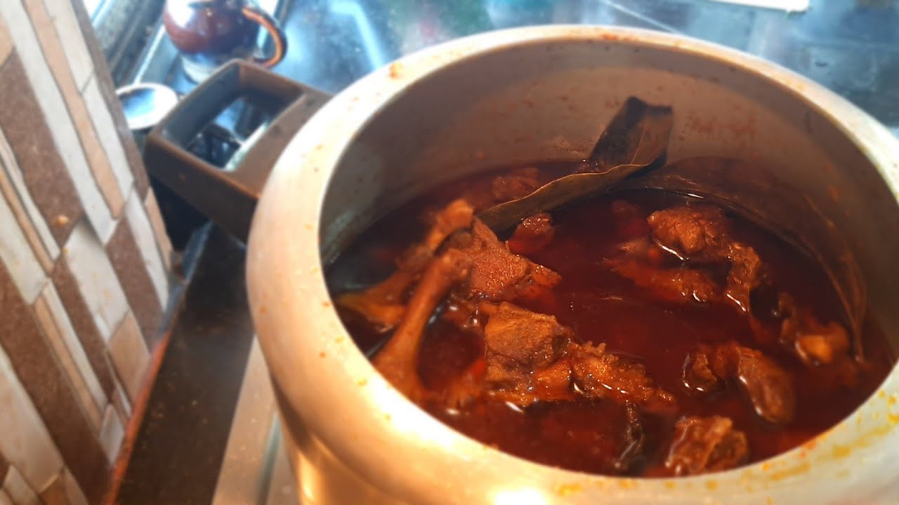 Desi style duck curry in pressure cooker Simple and spicy duck curry