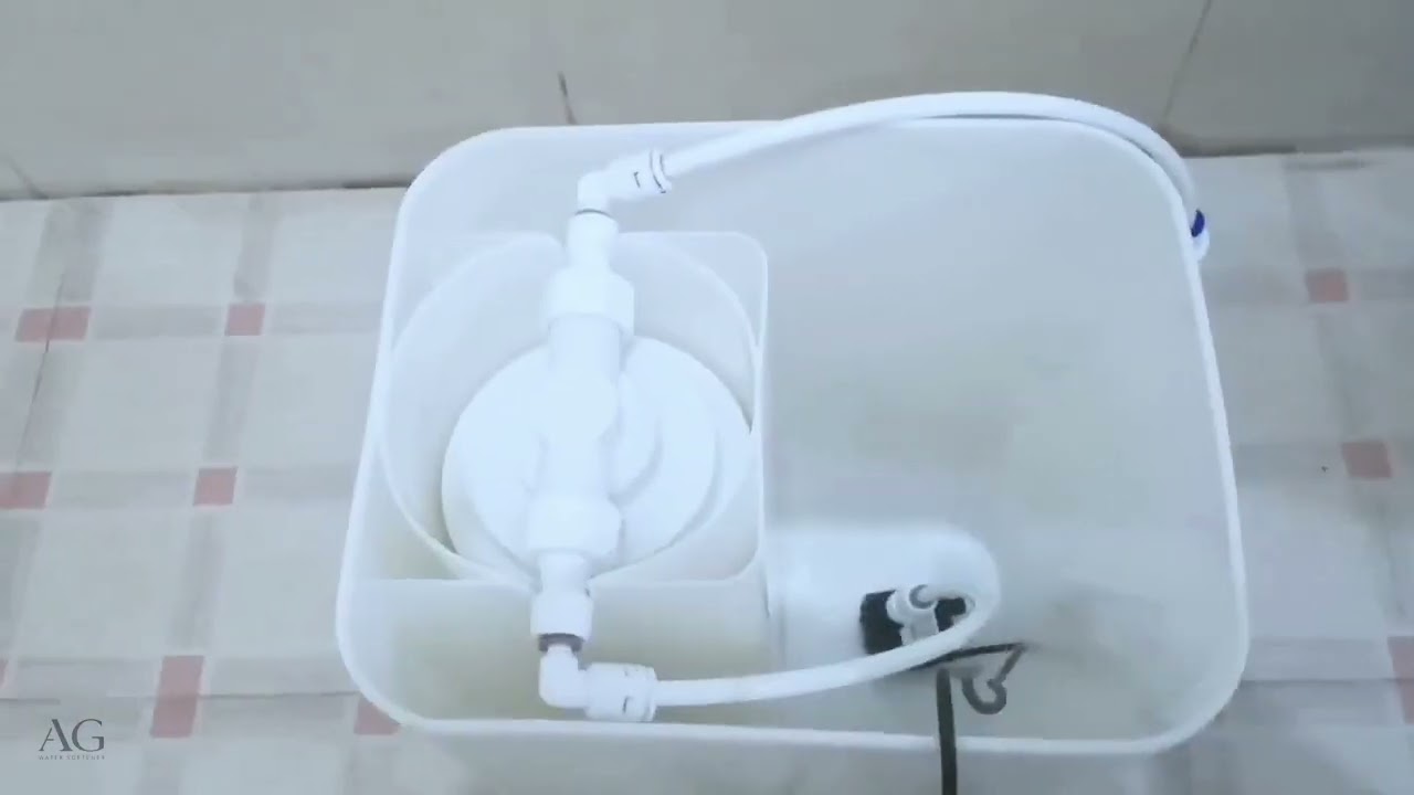 Video thumbnail: How to recharge the AG Water Softener with plain salt