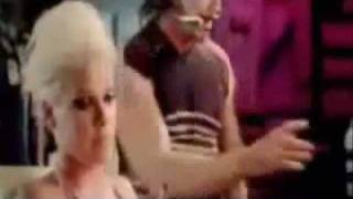 so take a bow (So What and Take A Bow) Rihanna ft. Pink