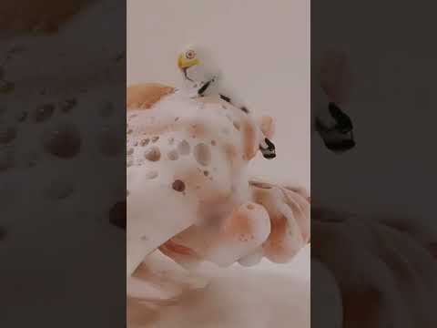 Tiny vs. the bubbles – who wins?