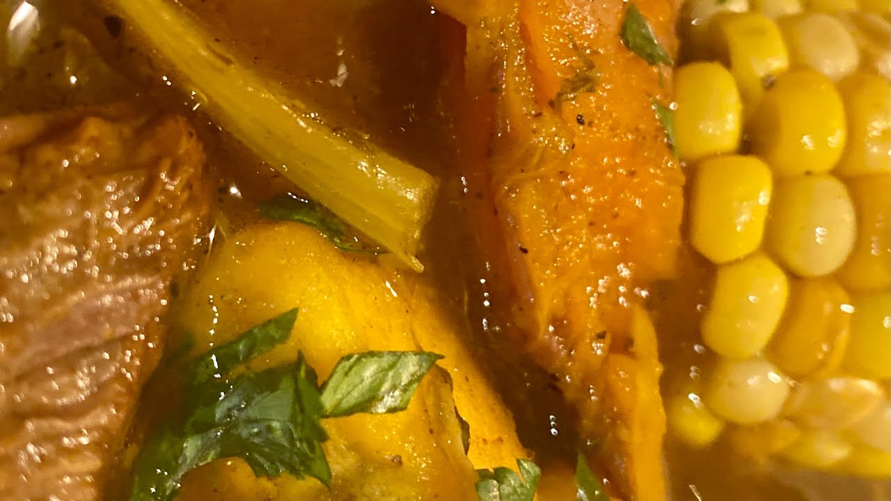 World Star Latin Inspired Oxtail Beef & Root Vegetable Soup