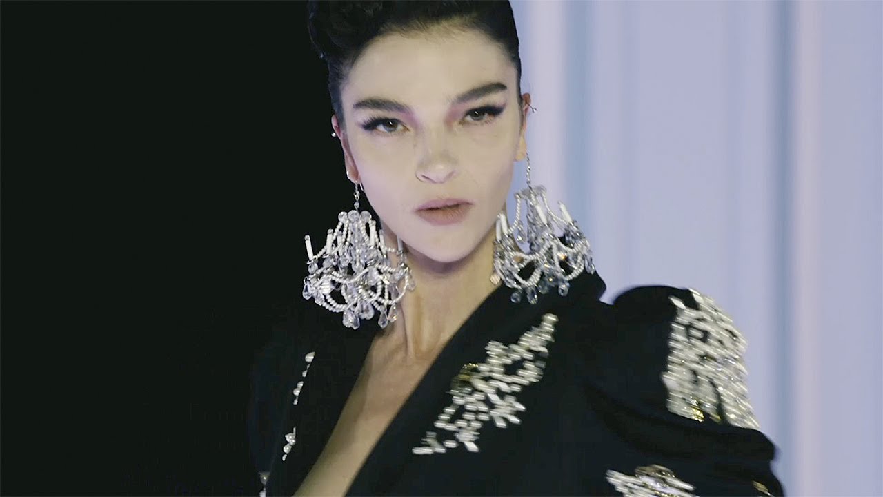 Moschino | Fall Winter 2022/2023 | Full Show