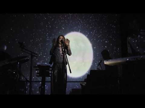 'HUNT' (live version)