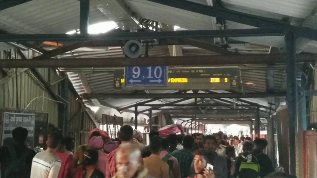 OLD DELHI RAILWAY STATION || DILLI JUNCTION || Runicha express train no ...