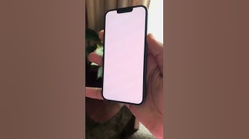 iOS 17.2 Beta 1 update on iPhone 13