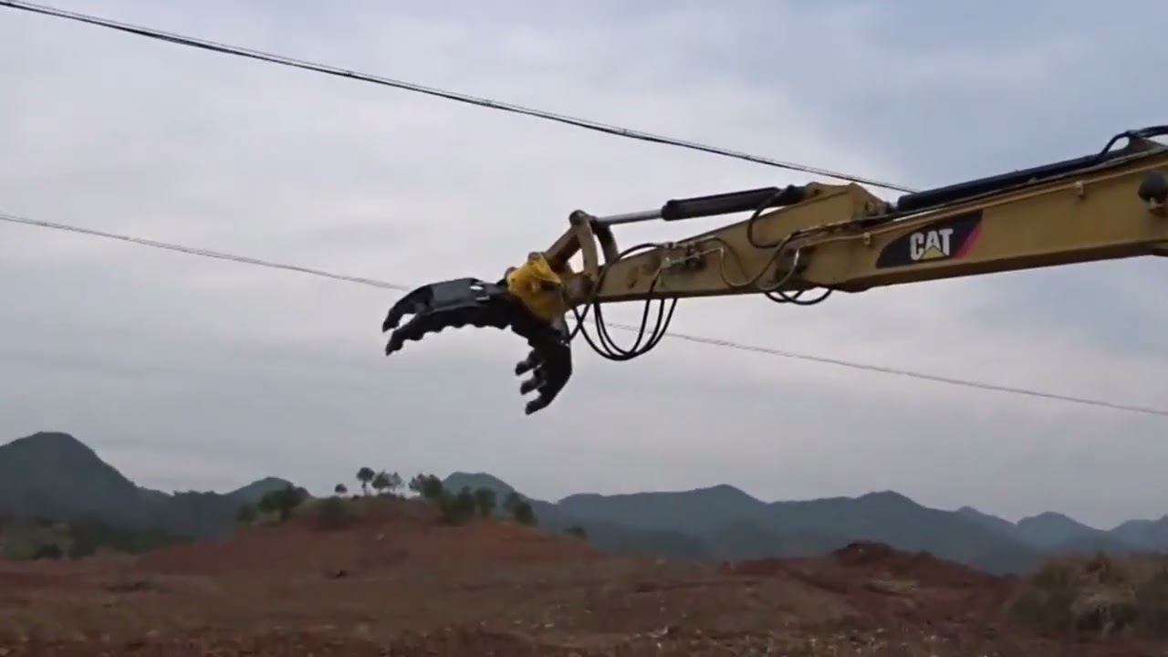 Excavator grab is easy to use and easy to operate