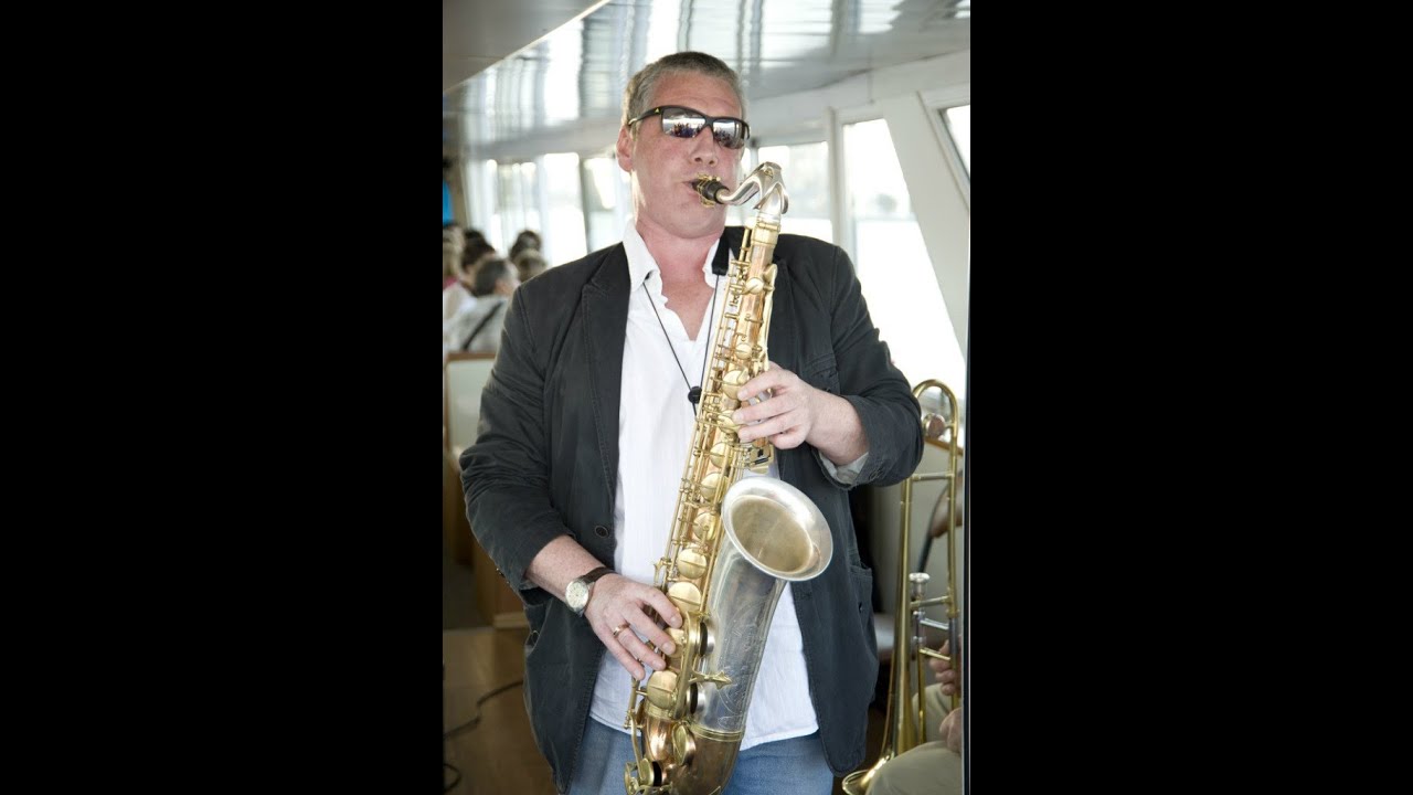 Вадим Богорад, кларнет, тенор-саксофон. Алексей Писарев, бас-гитара ...