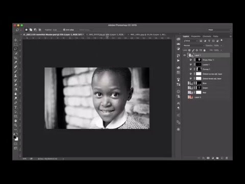 Video: Hur använder du face aware liquify i Photoshop?