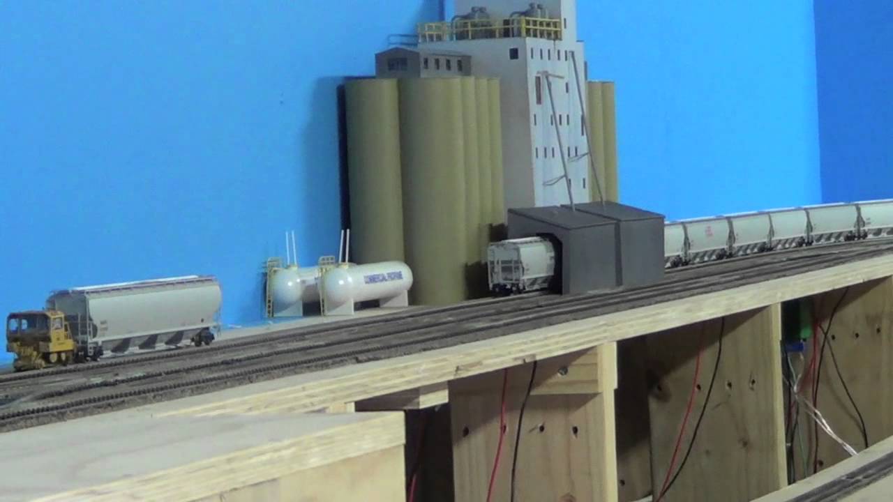 The Grain Train &amp; Trackmobile" Model Trains Part 27 - YouTube