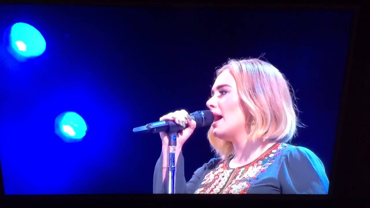 Adele Restarts Song - YouTube