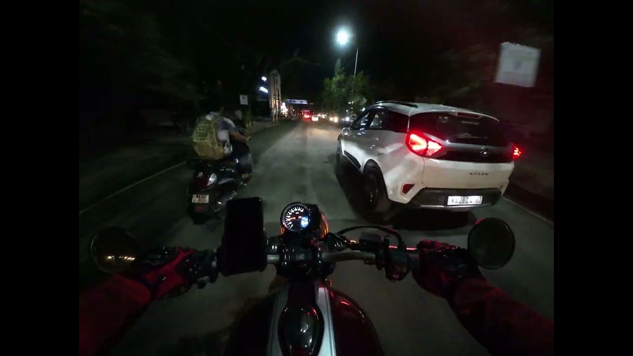 Honda CB350 RS on the streets of JP Nagar : 4K Night Ride