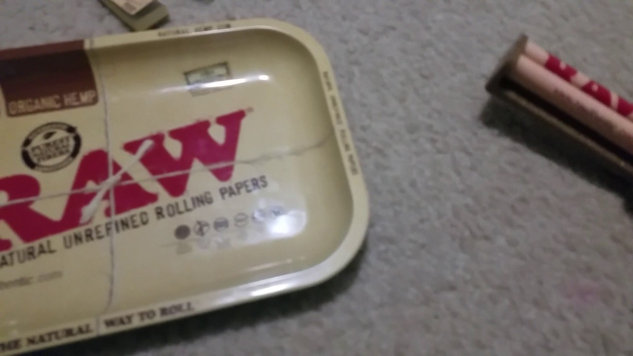 RAW rolling papers