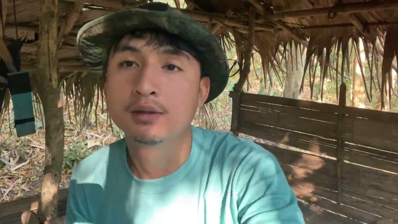 กลับมานอนกระต๊อบบนเขา ทำแนวกันไฟป้องกันไฟป่าเผากระต๊อบ