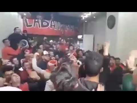 حمراوة يحولون مقهى إلى مدرجات