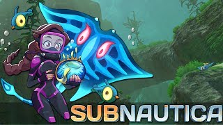 The Key to Survival Is To Poke Things!! ... Right? • Subnautica - Episode #3