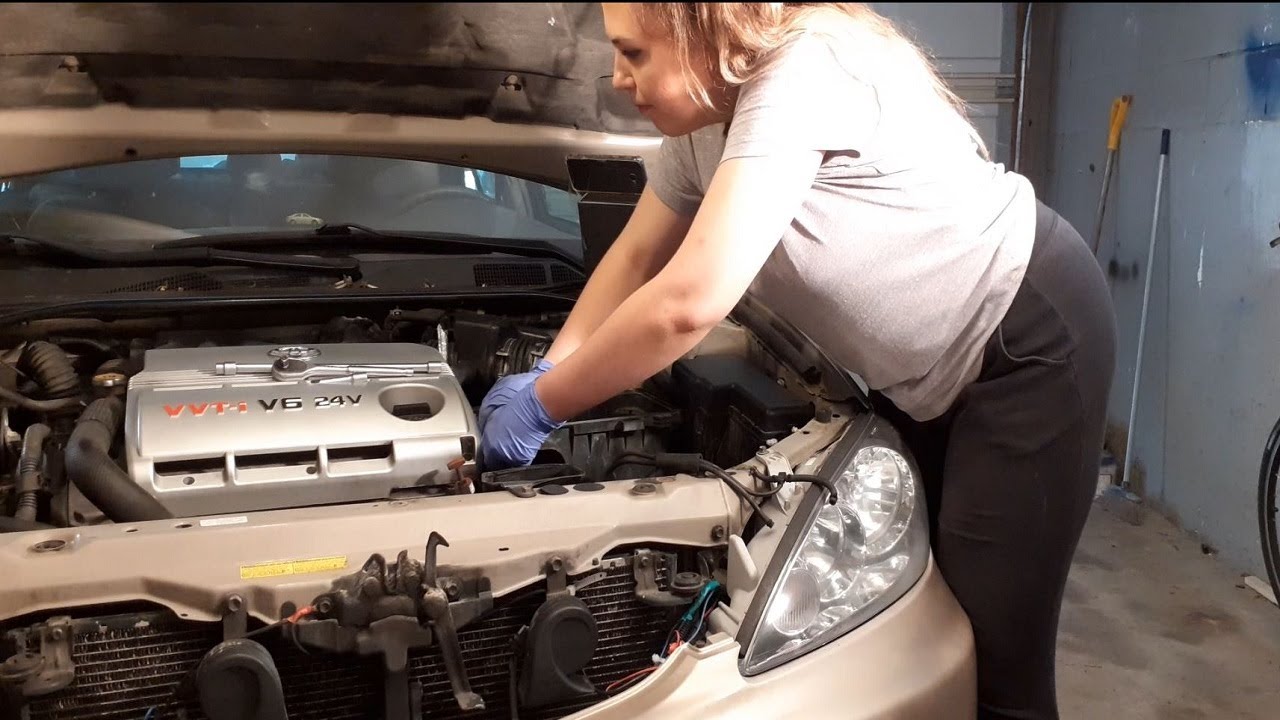 Starter Replacement on a 2005 Toyota Camry v6, 3.0L (2002-2006)