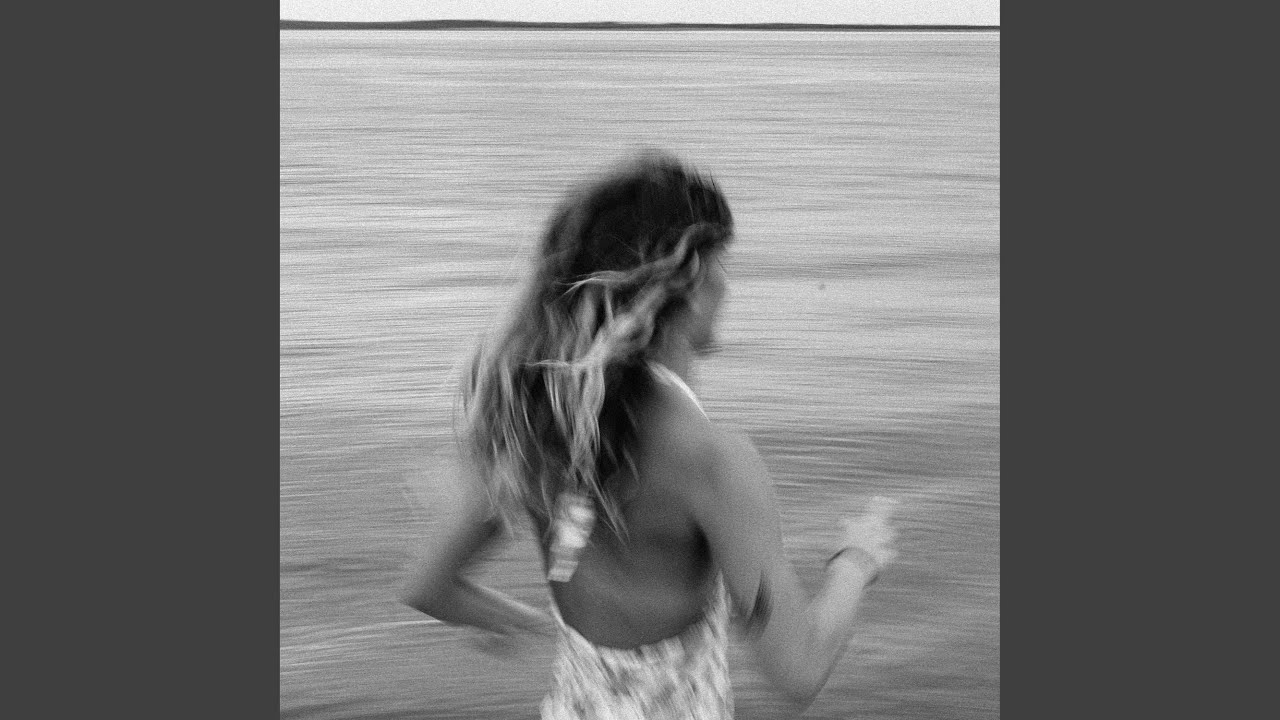 Смотреть «Boots» на YouTube Смотреть «Boots» на YouTube