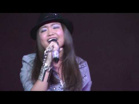 charice pempengco opens for Deborah Cox Cherry Wee...