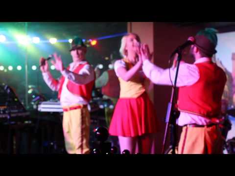The German Clapping Song