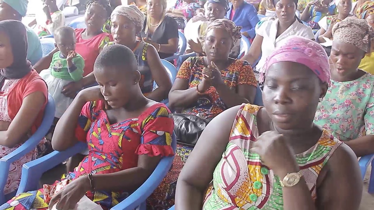 HWE PAPA NA SUA BY EVANGELIST AKWASI AWUAH (2018 OFFICIAL VIDEO)