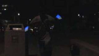 Glowsticking.com Stringing: CaDaYdAy glowstringing 10.28.06