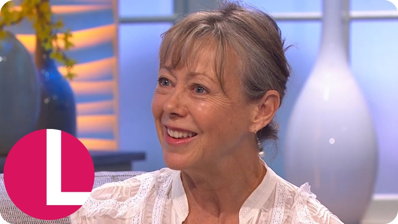 Call The Midwife S Jenny Agutter Defends Helen George Lorraine Youtube