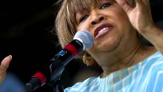 MAVIS STAPLES-it makes me wanna cry