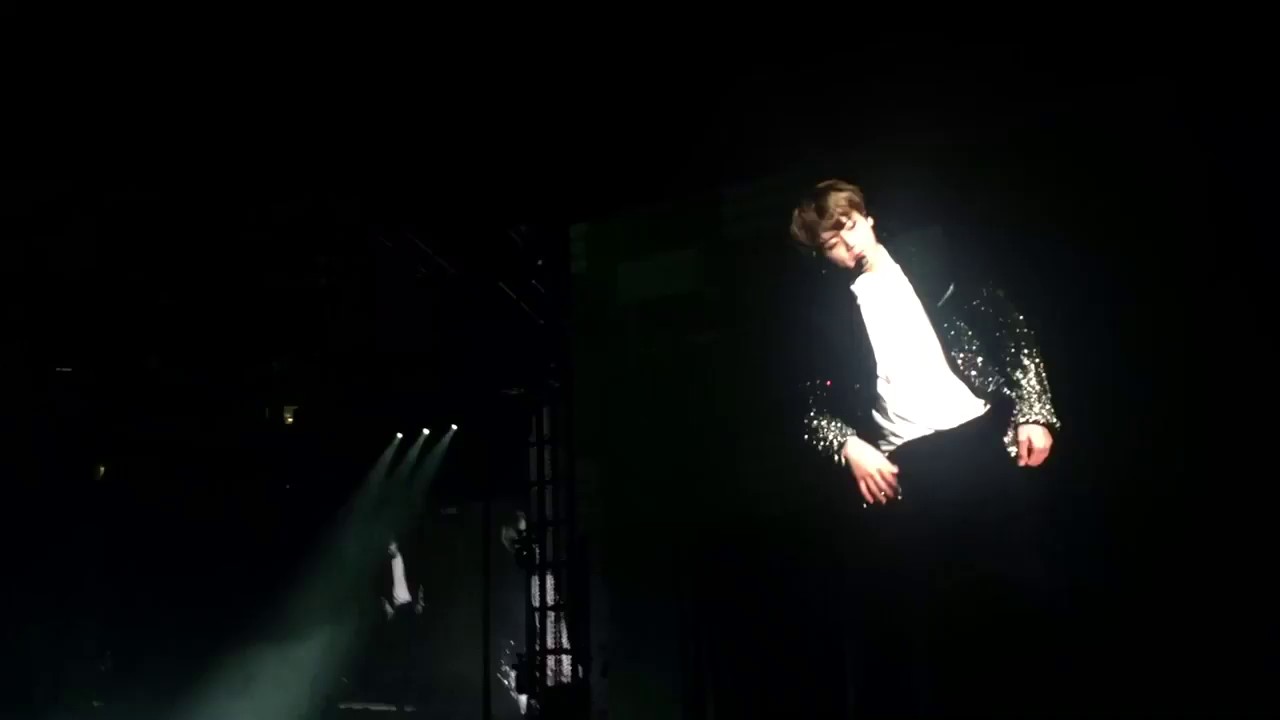 [170402] BTS The Wings Tour in Anaheim Day 2 - Begin (Jungkook Solo) Fancam - YouTube