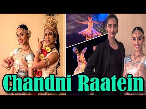 sonam-kapoor-with-pernia-qureshi-host-recital-chandni-raatein-!!