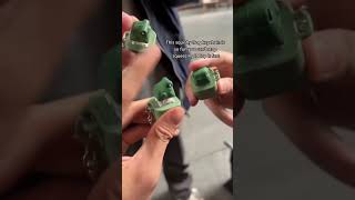 This frog keychain is my favorite way to kill boring time #frog #frogtoys #funnny #keychains