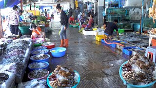 Central Market  Snacks, Fresh Foods, And Seafood  One Of Popular Market At Phnom Penh City