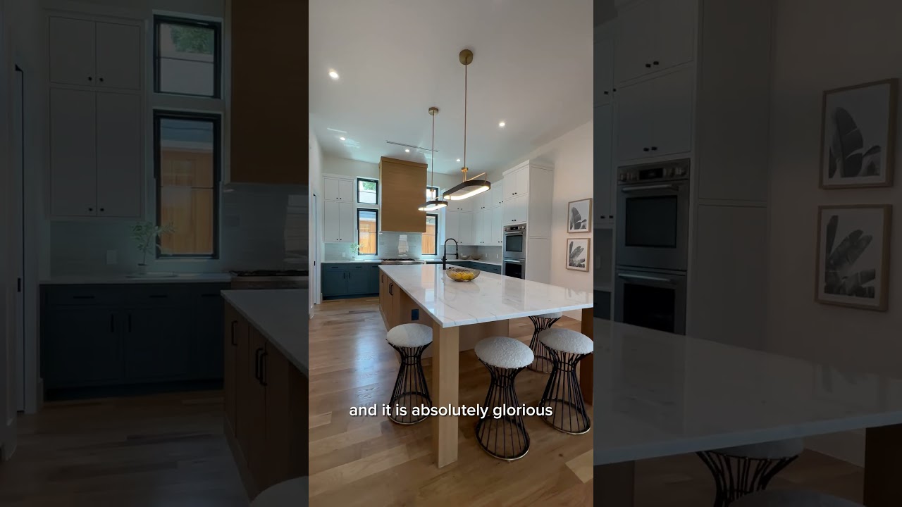 Open house today (Sat-Sun) at 4429 Colgate Ave in University Park from 1pm - 3pm! 🏡✨ Visit us! 👋