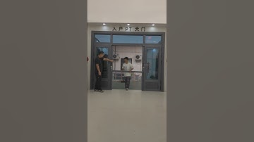 Two PD doors combine sliding and pivot functions.Open the entire doorway with ease