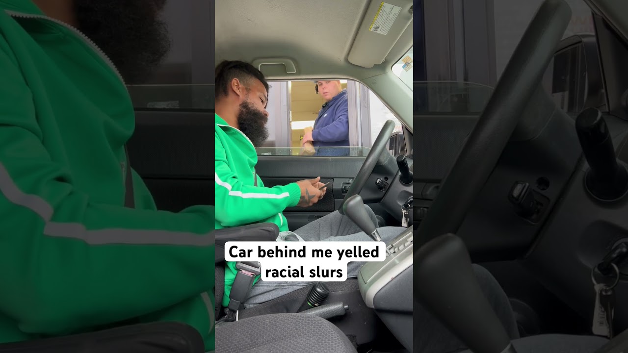 Машина позади меня выкрикивала расистские оскорбления 