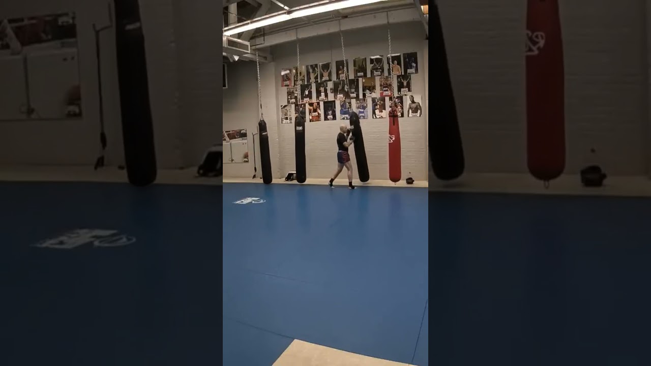 Power Teep and knee combo for Muay Thai