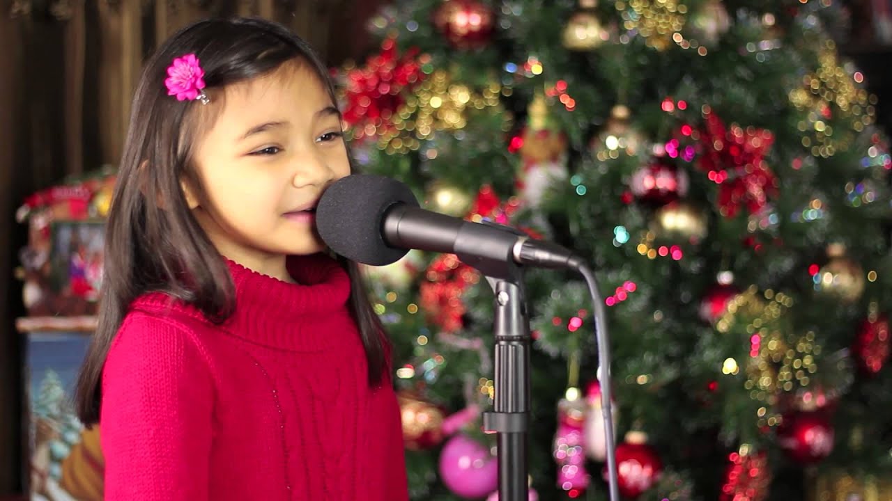 6 Yr Old Singing Put a Little Holiday in Your Heart (LeAnn Rimes