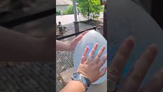 Efteling: een ei dat van kleur verandert bij de Python (Eline de Kwant)
