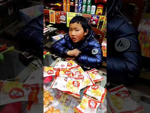 小老闆也太不講衛生了，竟然用飲料洗頭？ ！ #shorts