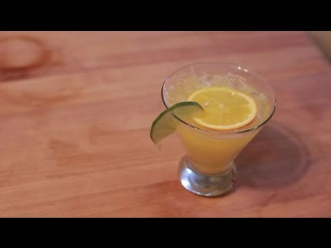 how-to-make-the-mixed-drink-tarantula-with-tequila-blue-:-fun-drinks