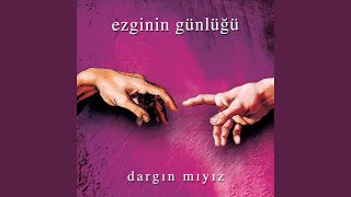 Video thumbnail of "Ezginin Günlüğü - Yan Kalbim"