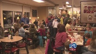 Gloucester community gathers to help victims of house fire