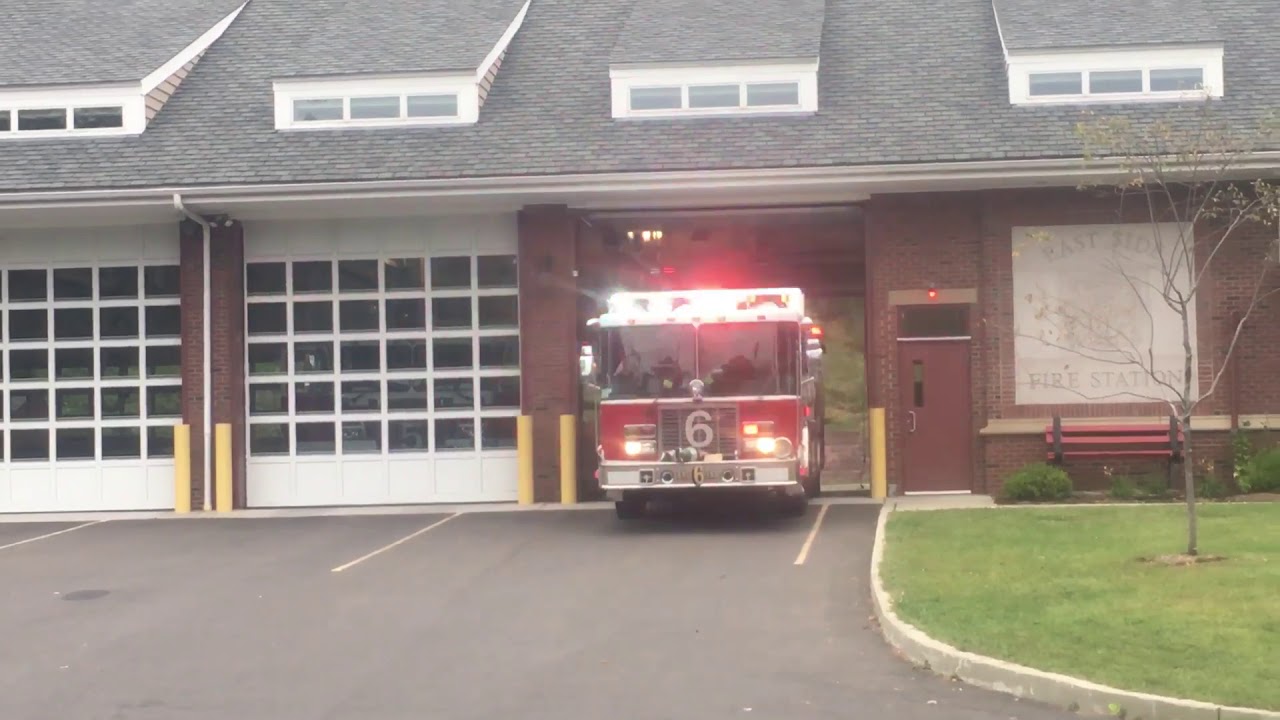 Engine 6 Responding to a medical - YouTube